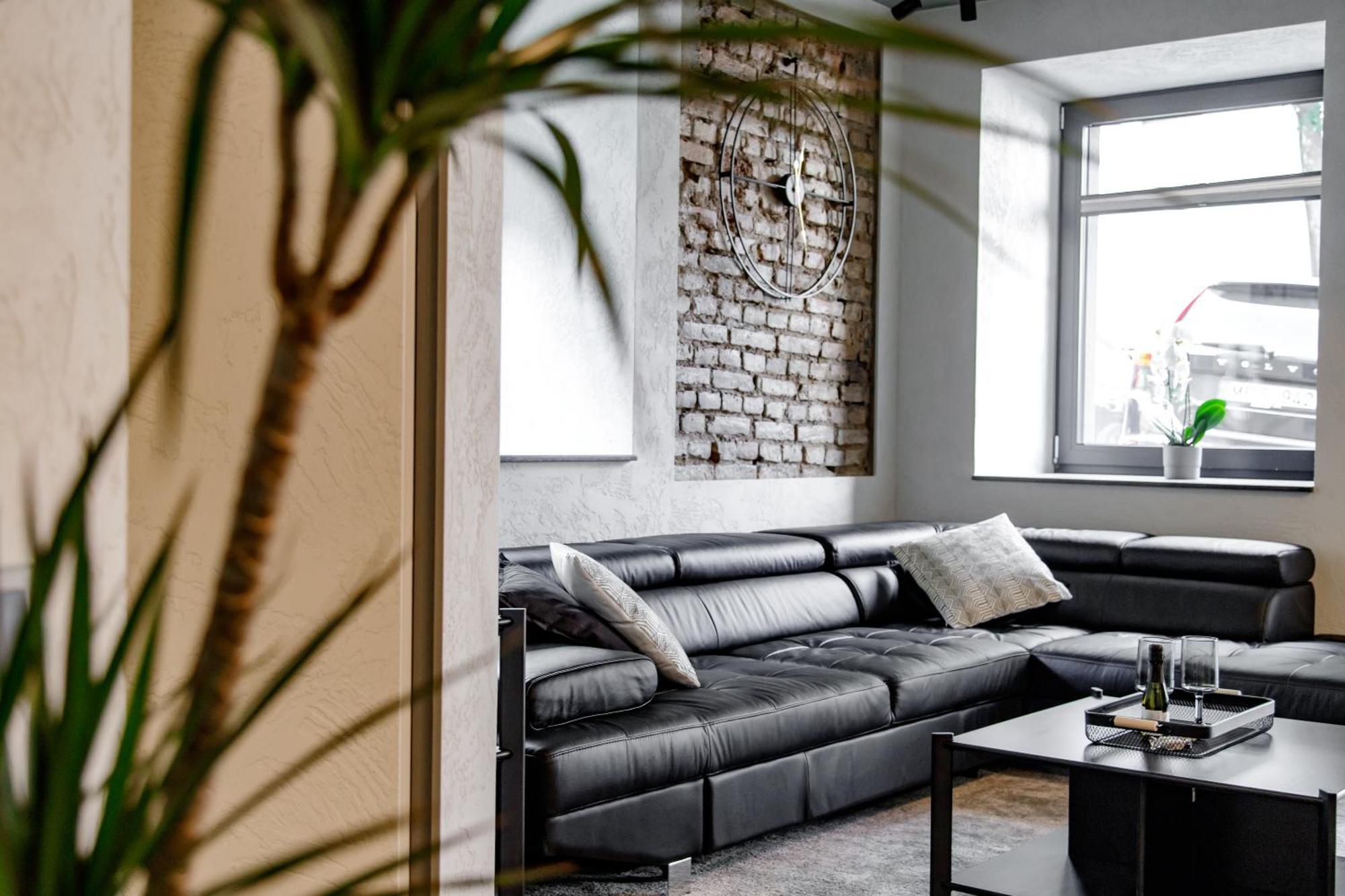 וילנה Hales Old Town Urban Apartments מראה חיצוני תמונה