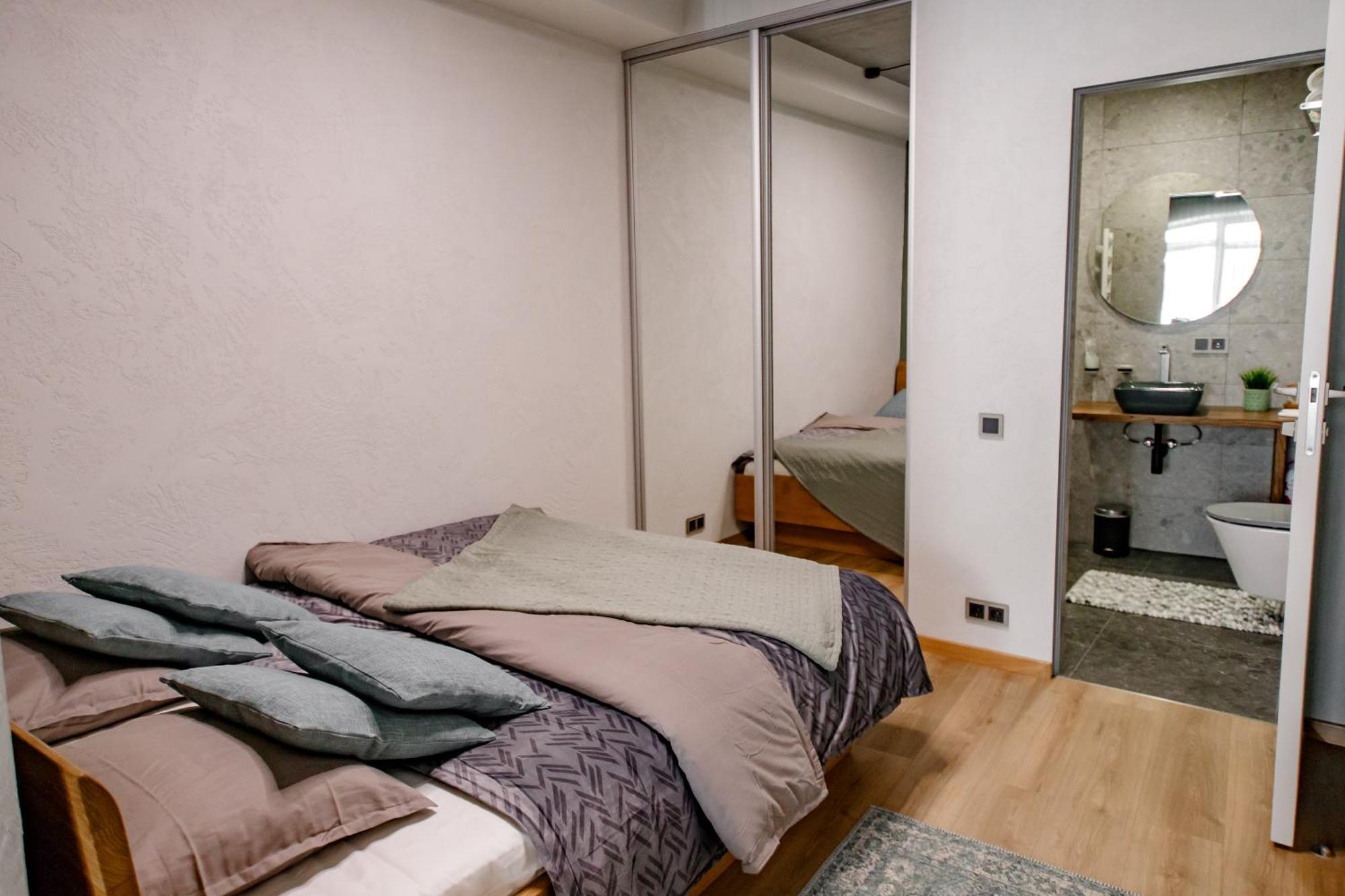 וילנה Hales Old Town Urban Apartments מראה חיצוני תמונה
