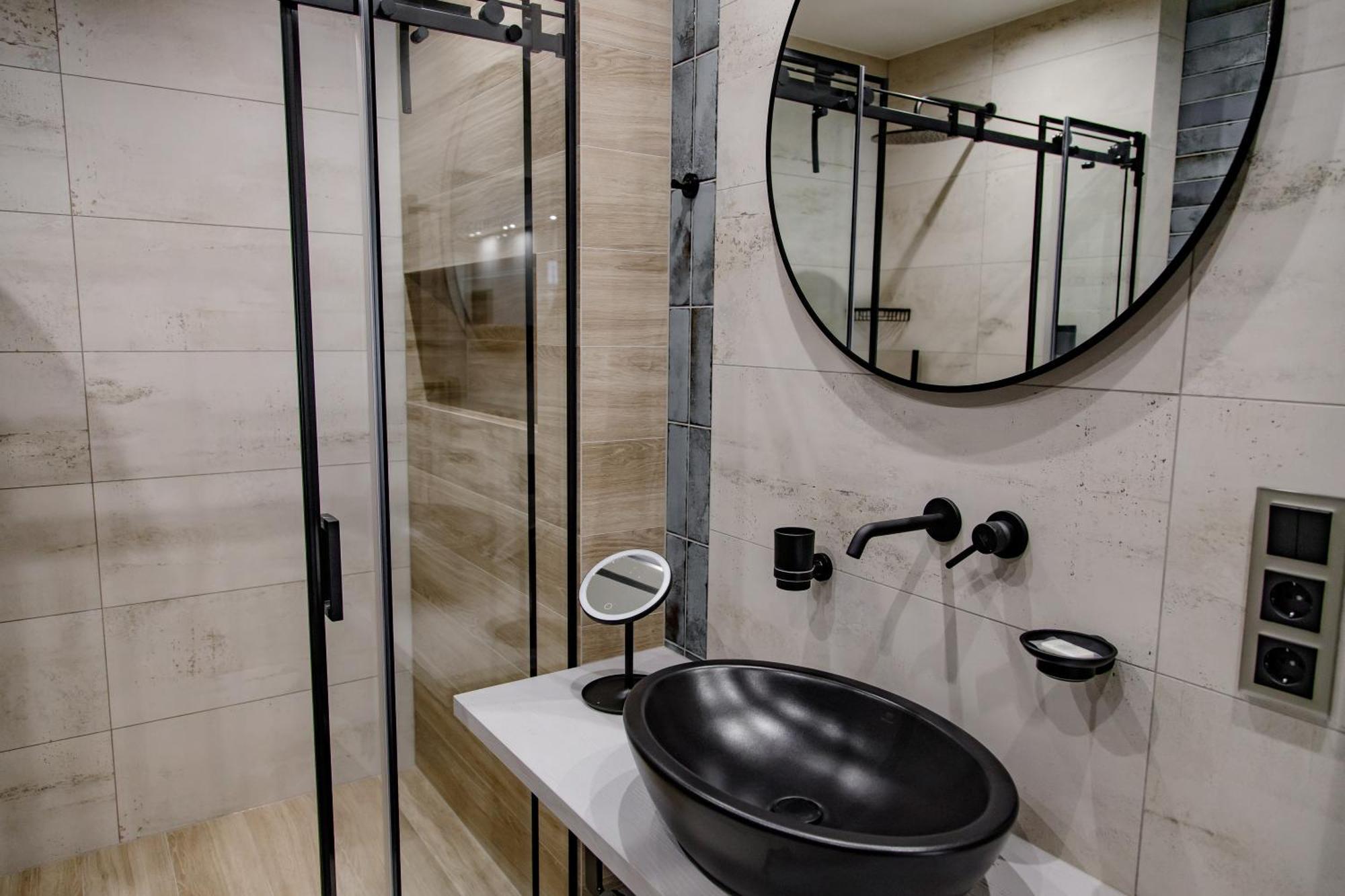 וילנה Hales Old Town Urban Apartments מראה חיצוני תמונה